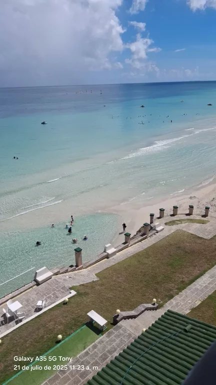 Beach in Varadero near Villa Scuba Vida B&B diving accommodation in Cuba